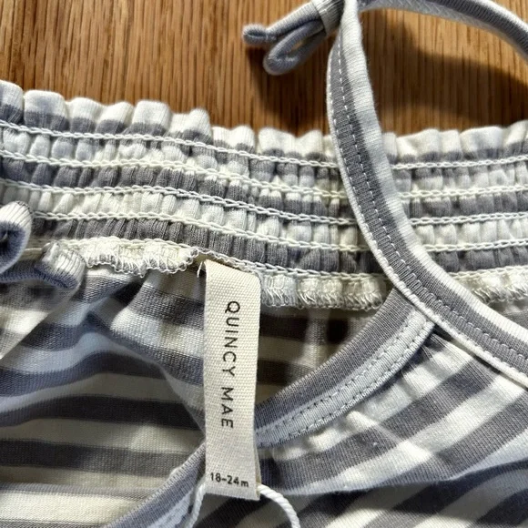 QUINCY MAE smocked periwinkle stripe jumpsuit romper size 18-24 month - Picture 3 of 10